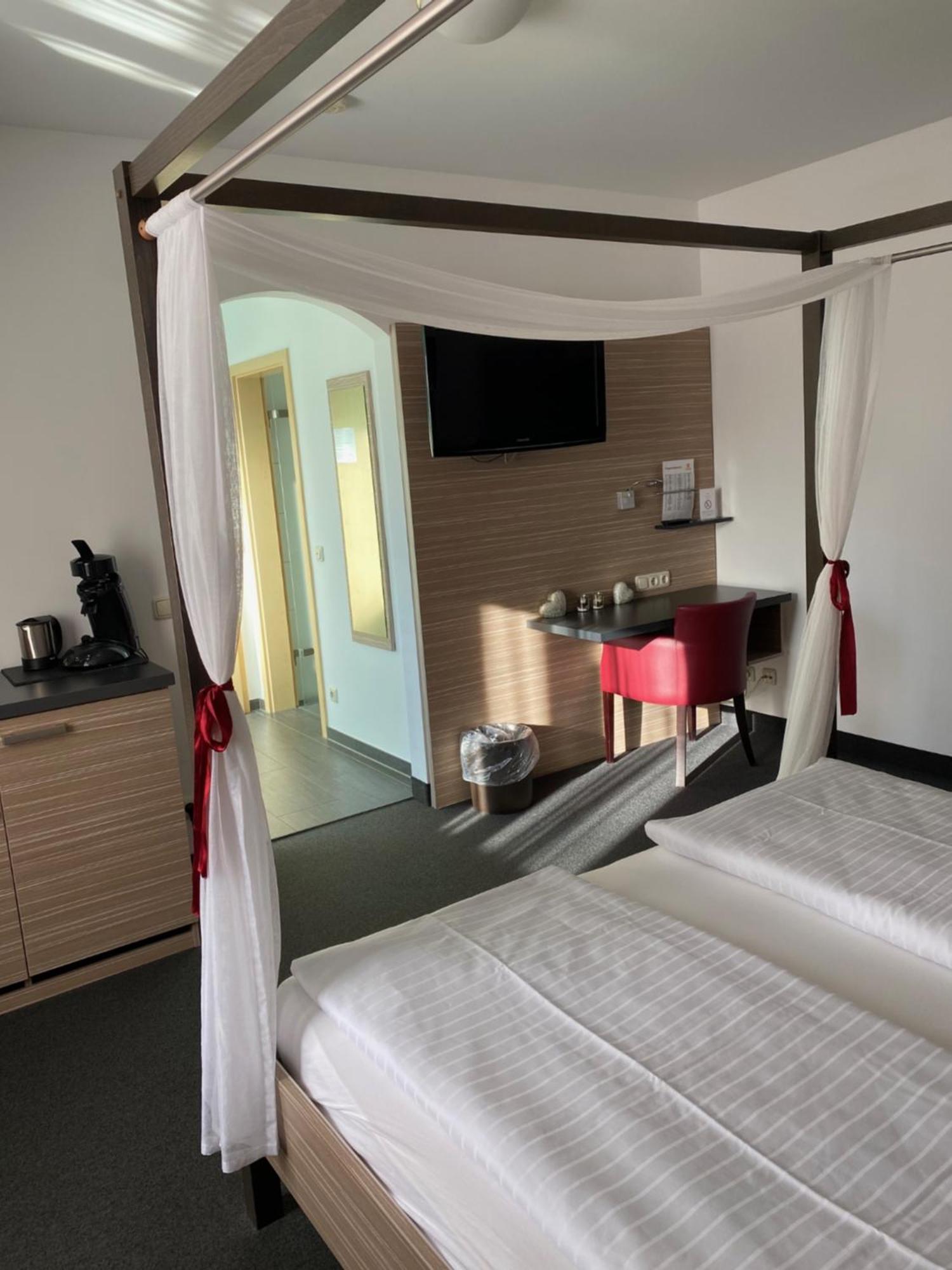 Hotel Sonnenhof Плайнфелд Екстериор снимка