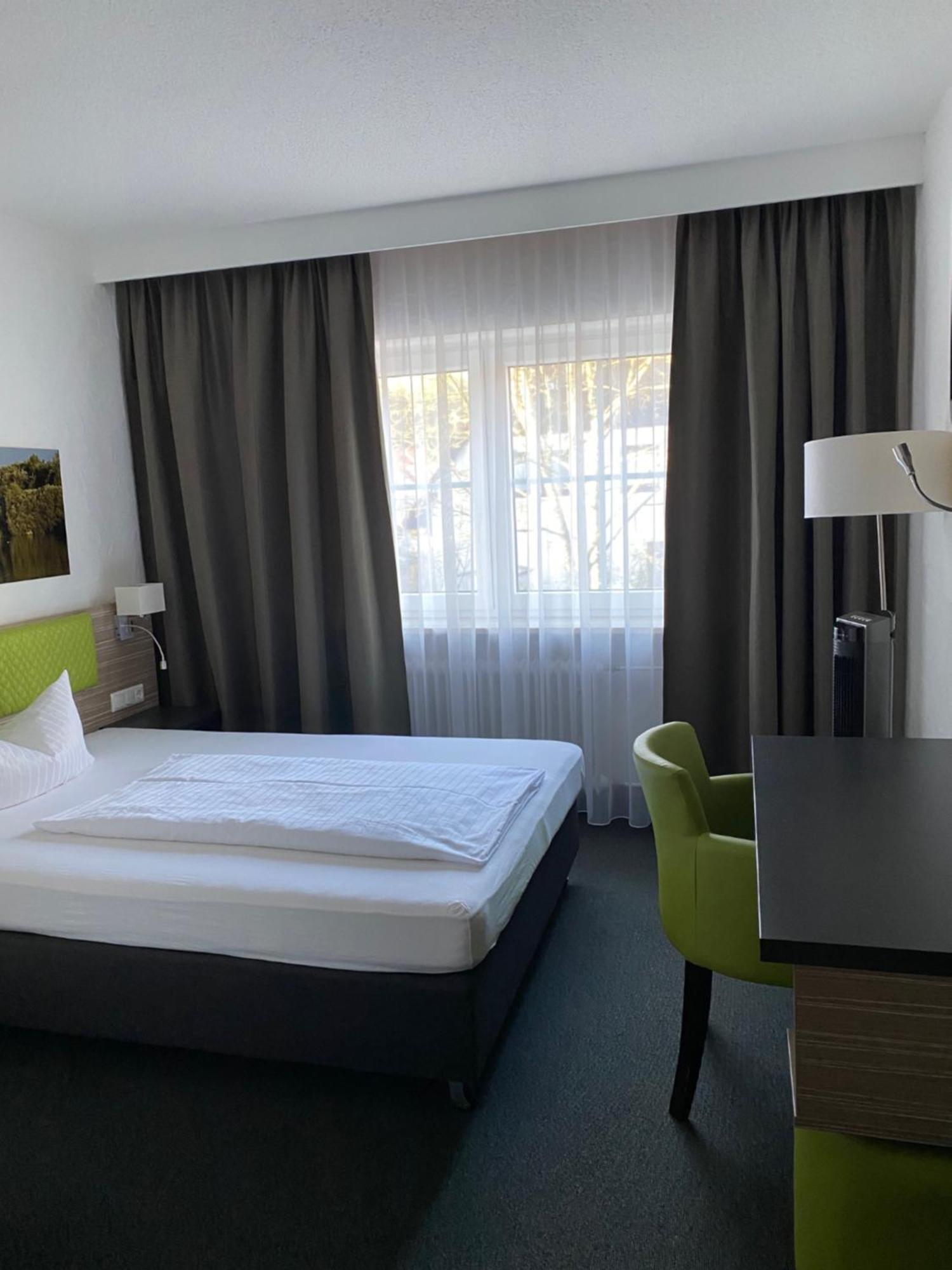 Hotel Sonnenhof Плайнфелд Екстериор снимка