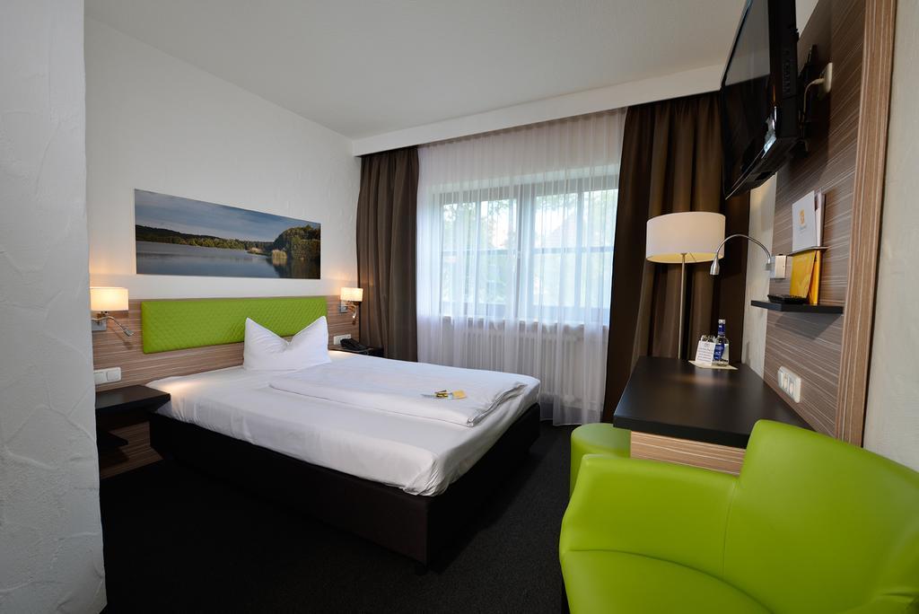 Hotel Sonnenhof Плайнфелд Екстериор снимка