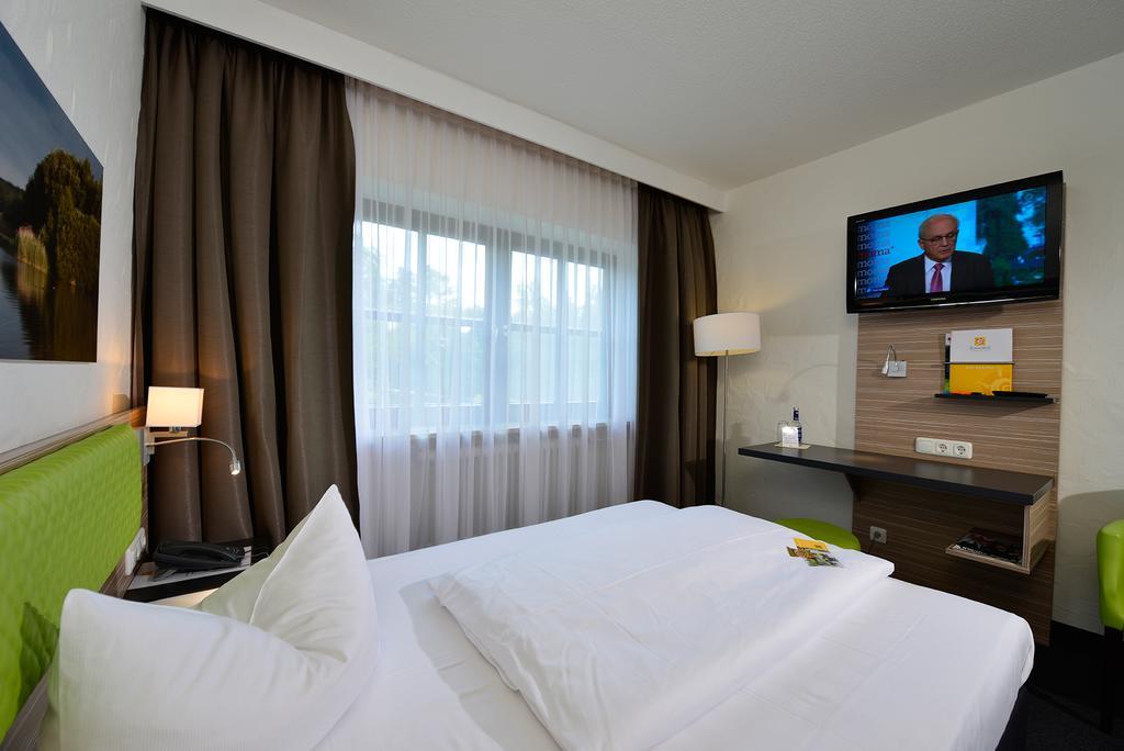 Hotel Sonnenhof Плайнфелд Екстериор снимка
