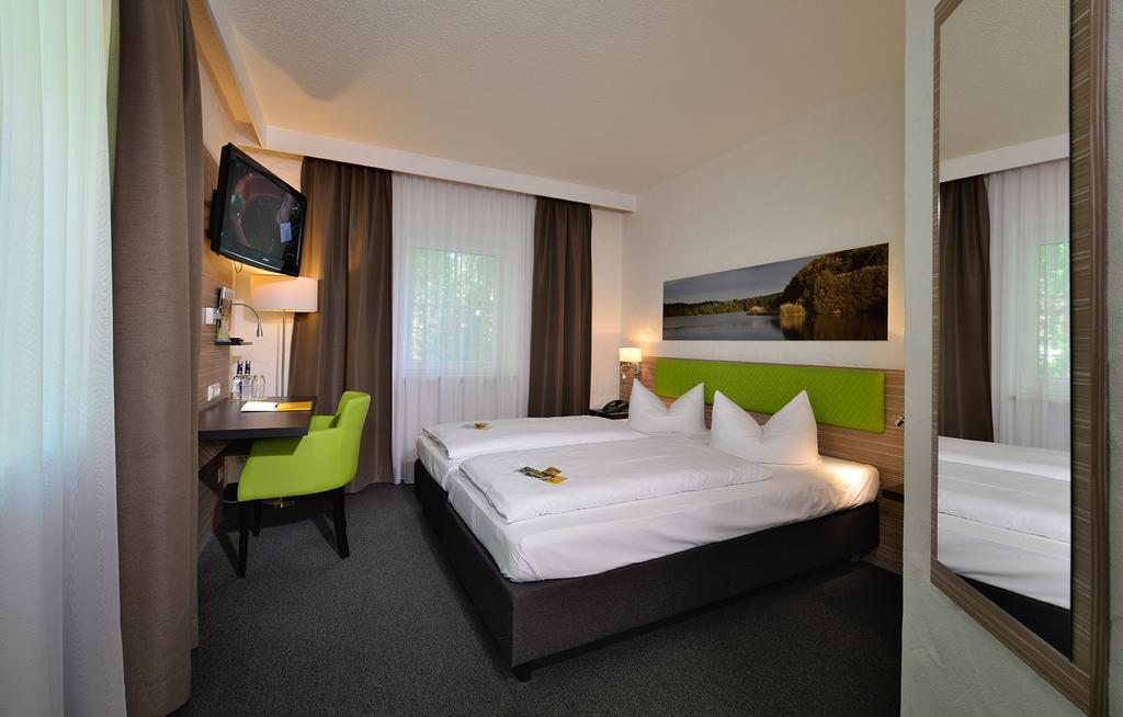 Hotel Sonnenhof Плайнфелд Екстериор снимка